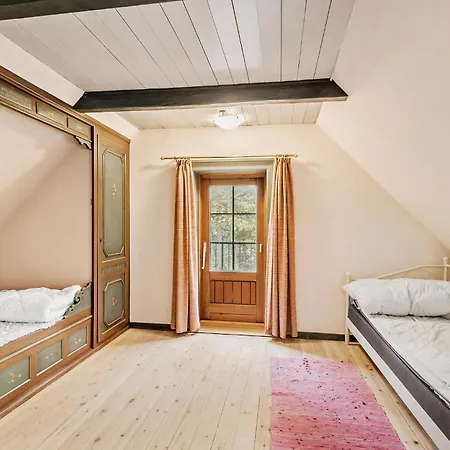 4 Bedroom Stunning In *