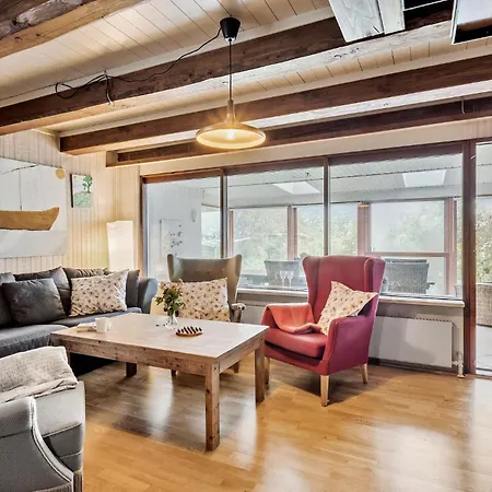 4 Bedroom Stunning In * Humble
